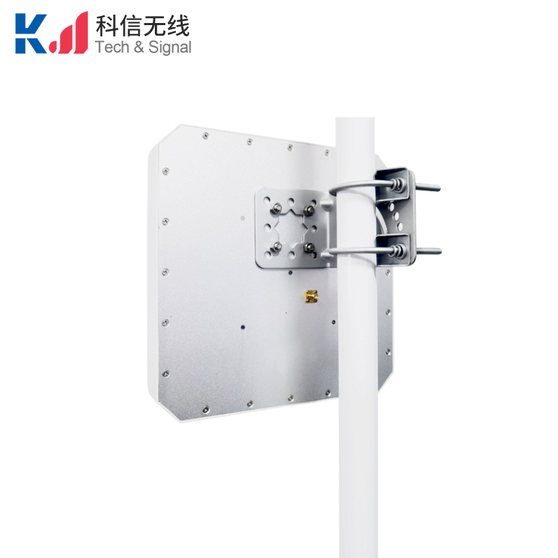 915MHZ左旋圓極化RFID標(biāo)簽識別讀寫天線902-928MHz垂直極化lora室外HNT定向平板無人機(jī)遙控helium高增益天線